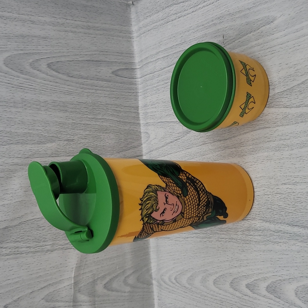 Tupperware Aquaman Snack Set